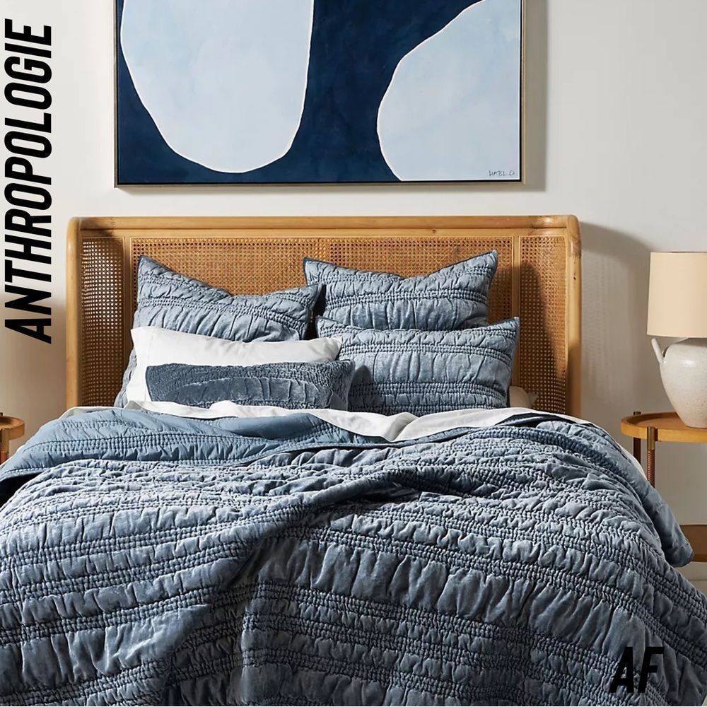 ANTHROPOLOGIE ALASTAIR LUSTERED VELVET QUILT IN BLUE QUEEN